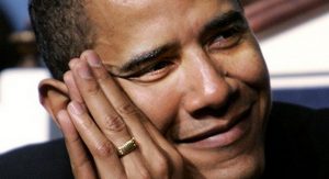 OBAMA-RING-closeup-14-clear-photo-as-president-hands-clasped-together-qpr