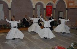Betiltva, mégis jelen: szúfizmus a mai Törökországban
