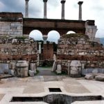 424px-Selçuk,_the_Basilica_of_St._John,_the_baptismal_font