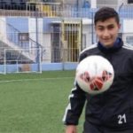 Debütálhatott a profik között a fél szemére vak fiatal játékos