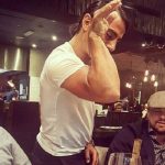 A netkedvenc macsó török séf már DiCaprio húsát is megsózta