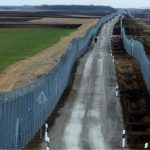 Macaristan’a giren tüm sığınmacılar gözaltına alınacak