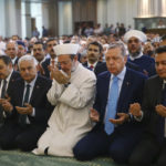 Recep Tayyip Erdogan modlitba meita prezidentský palác v Ankare