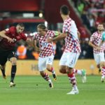 Elképesztő kezezést néztek el Kassaiék