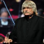 Romanya’da operada milli marşla ezan protestosu -videó-