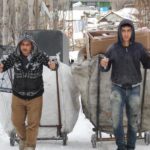 Remény a szemét között