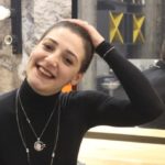 Egy török egyetemista lány felajánlotta levágott haját az UNICEF-nek