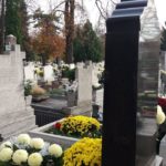 Ölülere çiçek götürmek