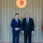 Svéd kormányfő a török konfliktusról: Mielőbb helyre kell állítani a párbeszédet