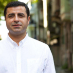 Aki politikusból börtönben lett íróvá, s akit amerikai világsztár színésznő is olvas