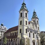 Török kori ajtó és meglepő falfirka került elő a belvárosi plébániatemplomban