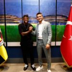 A Fenerbahcéhoz igazolt a brazil középpályás