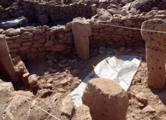 Karahantepe új csodája: emberi arcot ábrázoló oszlopot tártak fel Törökországban