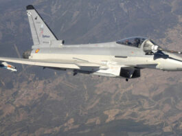 Húsz Typhoon vadászgép repül Törökországba