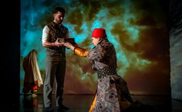 Kapitalizmus táncban elmesélve, török szállal fűszerezve