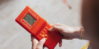 Török versenyző nyerte a Red Bull Tetris első világdöntőjét