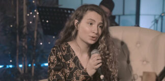 Ekin Uzunlar & Irmak Arıcı – Ayletme Beni