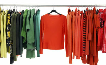 Hatmilliárd forintnyi hamis luxusruhával bukott le egy török kereskedő