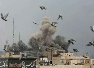 Az utazás nagyon kimerítő volt. 24 órát vonatoztunk és négy órát mentünk autóval, hogy átkeljünk a határon