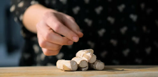 Hot Vegan Mezze: Stuffed Mushroom
