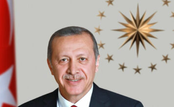 Magyar Péter telefonon egyeztetett Recep Tayyip Erdoğannal, Andrej Babištól gratuláló levelet kapott