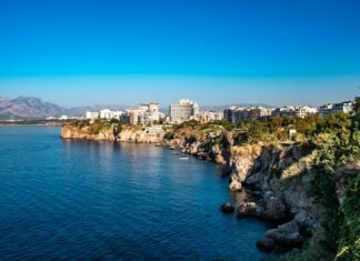 Hihetetlen akciókkal csábítja a turistákat Törökország és Ciprus