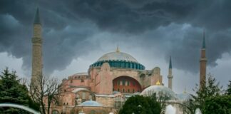 Háromezer tonna törmeléket távolítottak el a Hagia Szophia alatti alagutakból